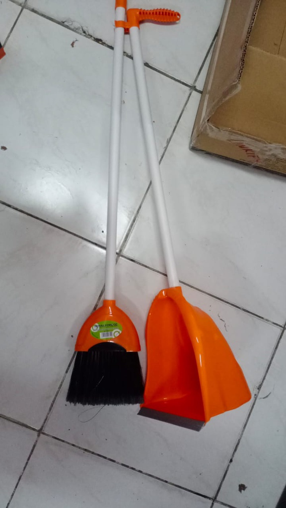 RF-7139 DUST PAN&BRUSH (ORANGE&BLACK)