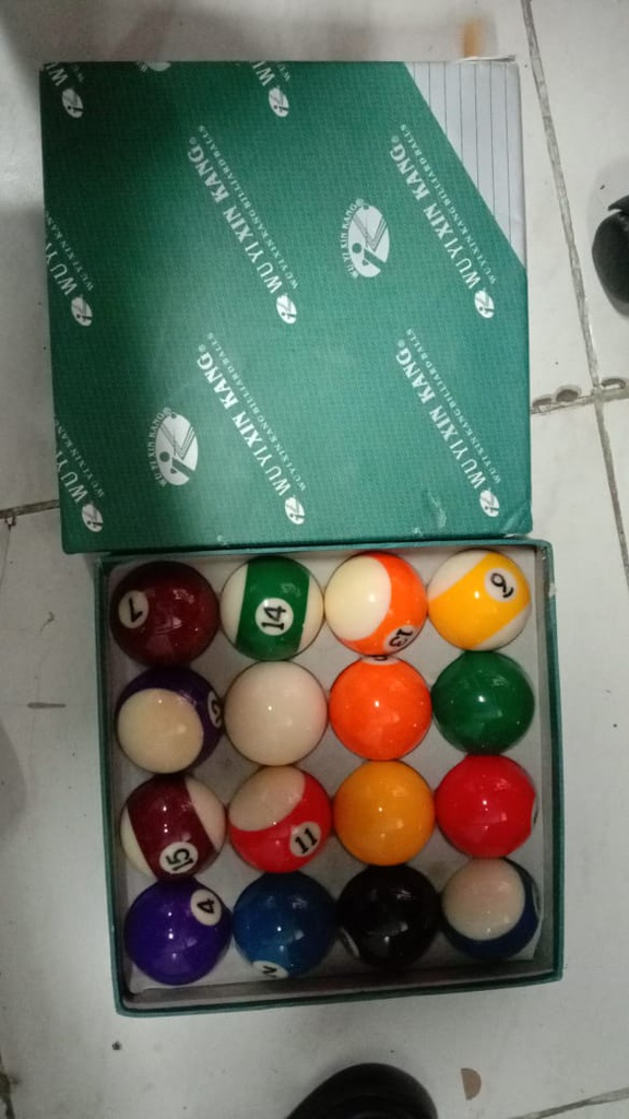 WU YE XIN KANG BILLIARD BALLS